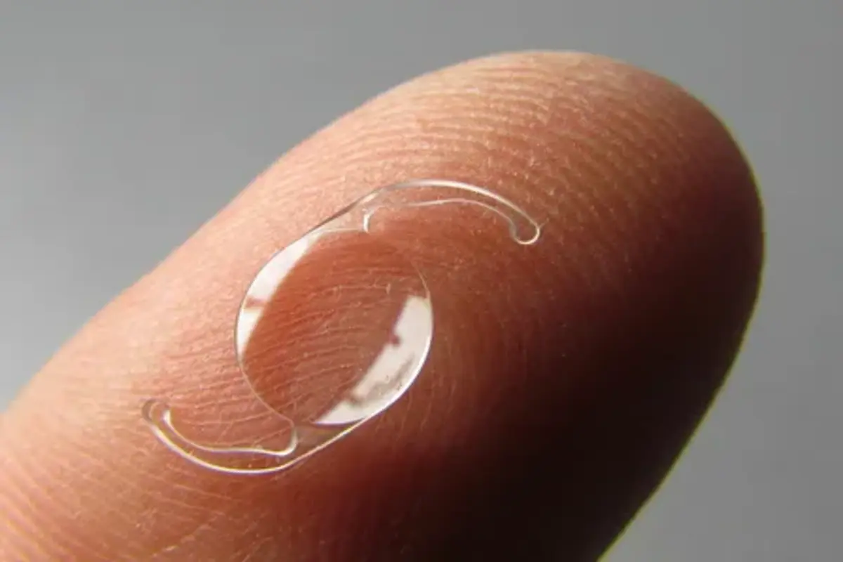 Intraocular lenses